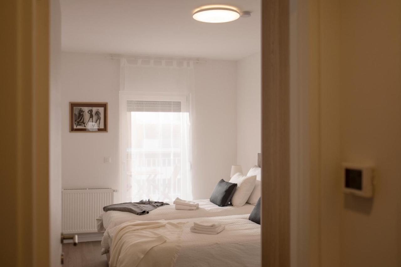 Mannequin: Sea View, Private Parking In The Garage Apartment Rijeka Bagian luar foto